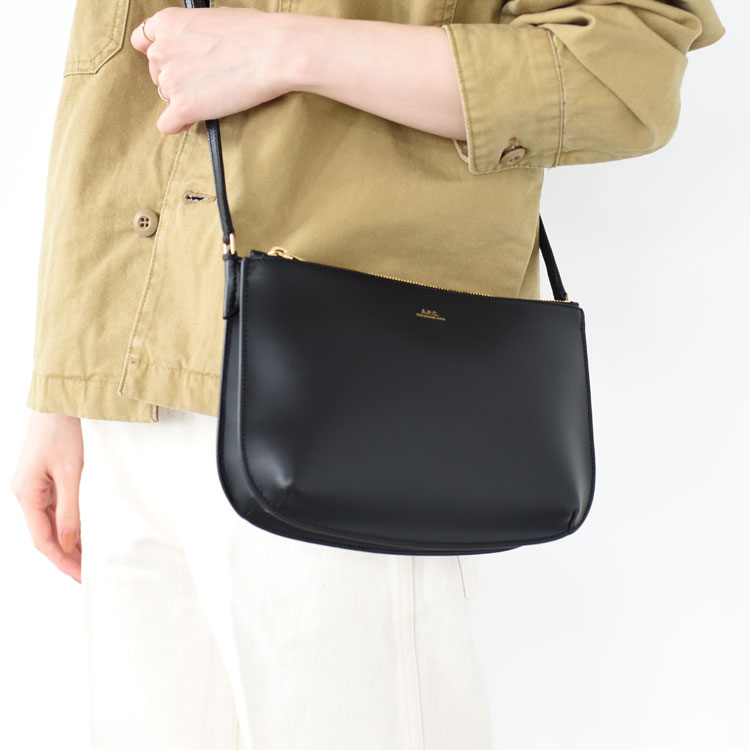 アーペーセー ショルダーバッグ A.P.C. Sac Sarah ハンドバッグ | www