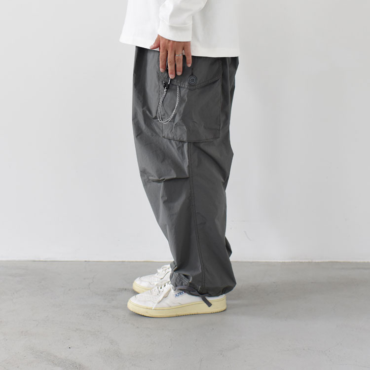 And Wander(アンドワンダー)/oversized Cargo Pants オーバーサイズ