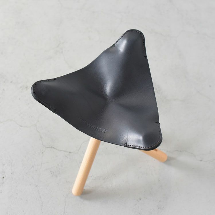 TAKIBI leather stool タキビレザースツール