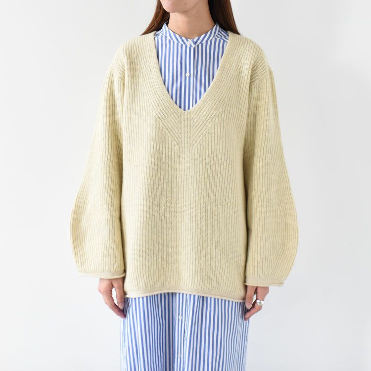 lambs wool ribbed-knit V neck sweater ラムウールリブニットVネックセーター