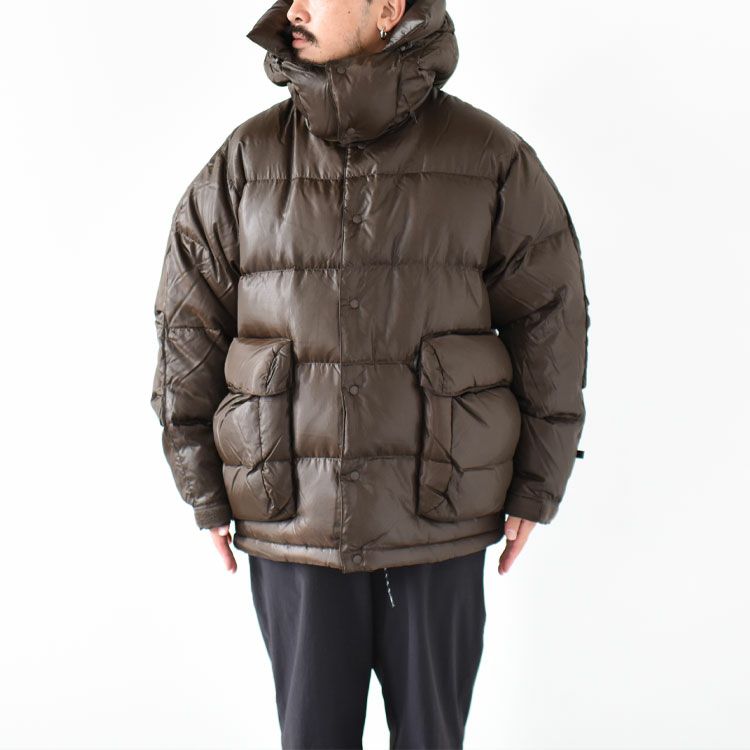 TECH BACKPACKER DOWN PARKA テックバックパッカーダウンパーカ