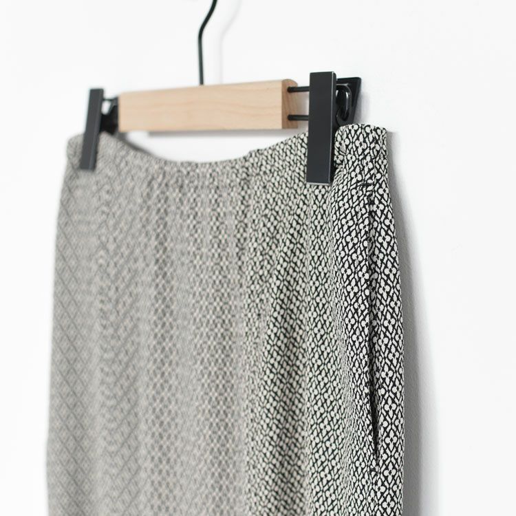 KOMON JACQUARD SKIRT コモンジャカードスカート