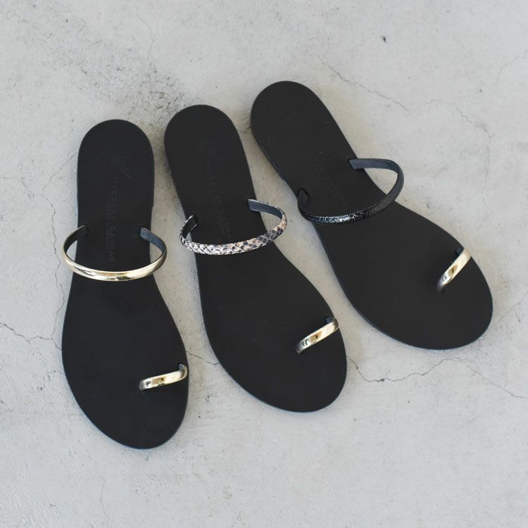 フィンガーフックフラットサンダル