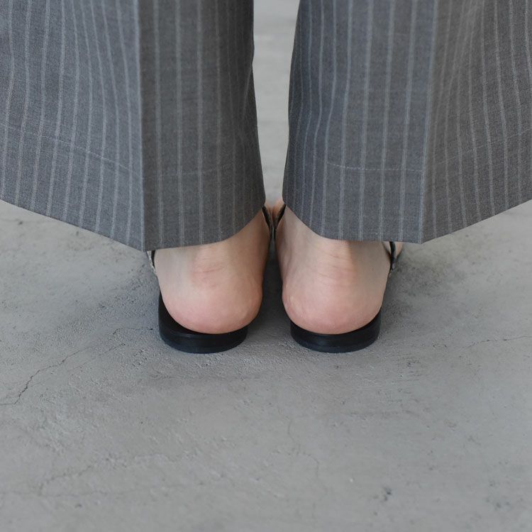 フィンガーフックフラットサンダル