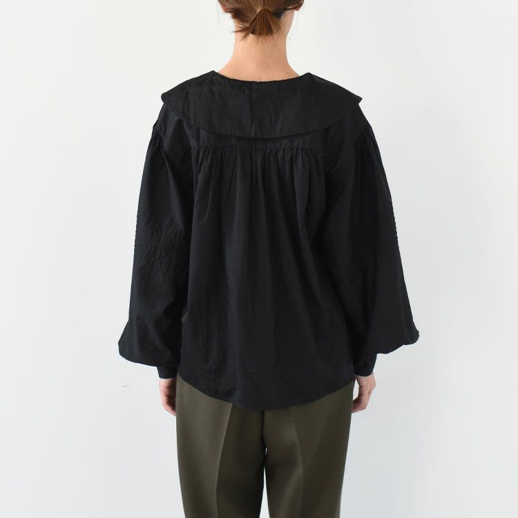 round collar volume blouse ラウンドカラーボリュームブラウス