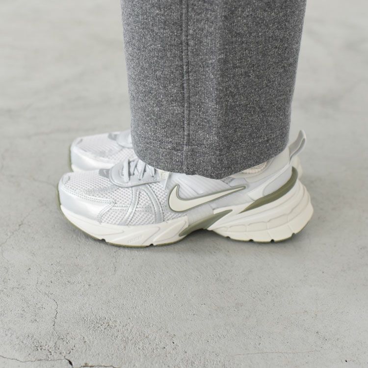 W NIKE V2K RUN ナイキ V2K ラン