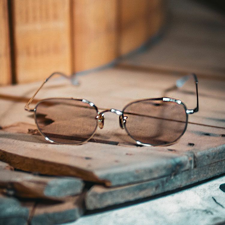 EUGENE ユージーン