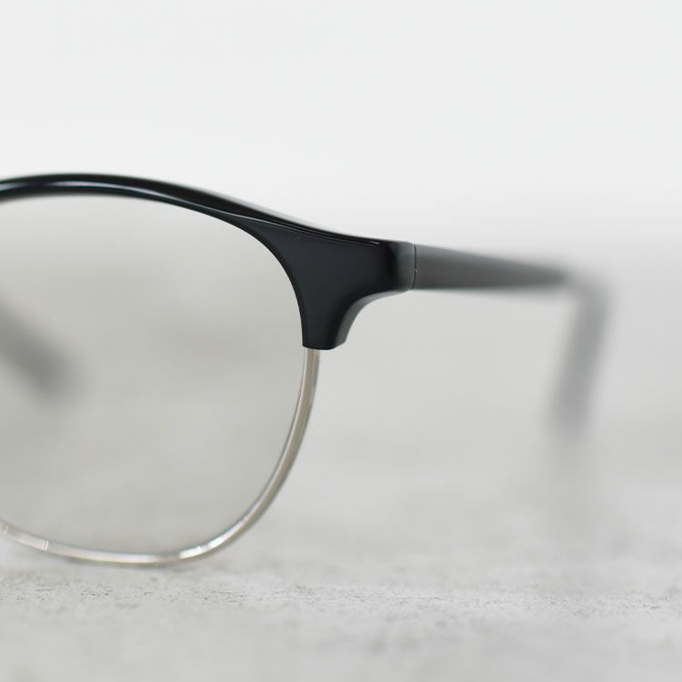 FUTURE フューチャー（調光レンズ）