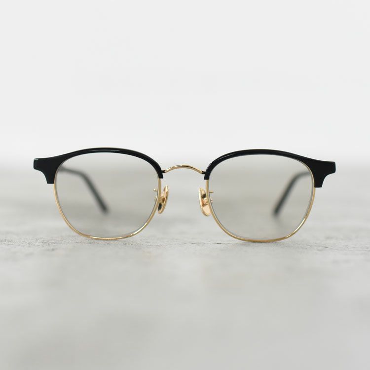 FUTURE フューチャー（調光レンズ）