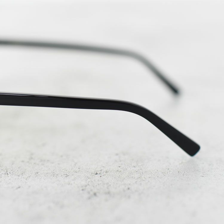 EDDIE エディー（調光レンズ）