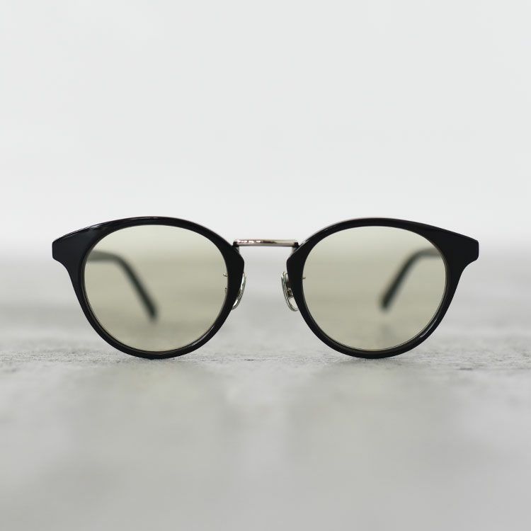 EDDIE エディー（調光レンズ）