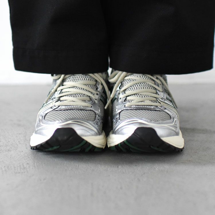 GEL-KAYANO 14 ゲルカヤノ14