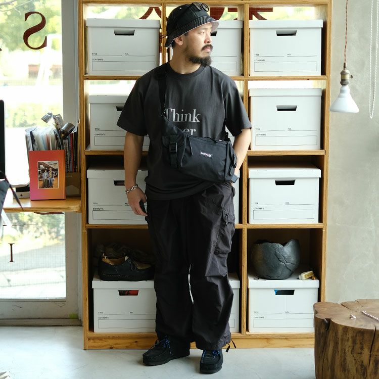 SHOULDER BAG