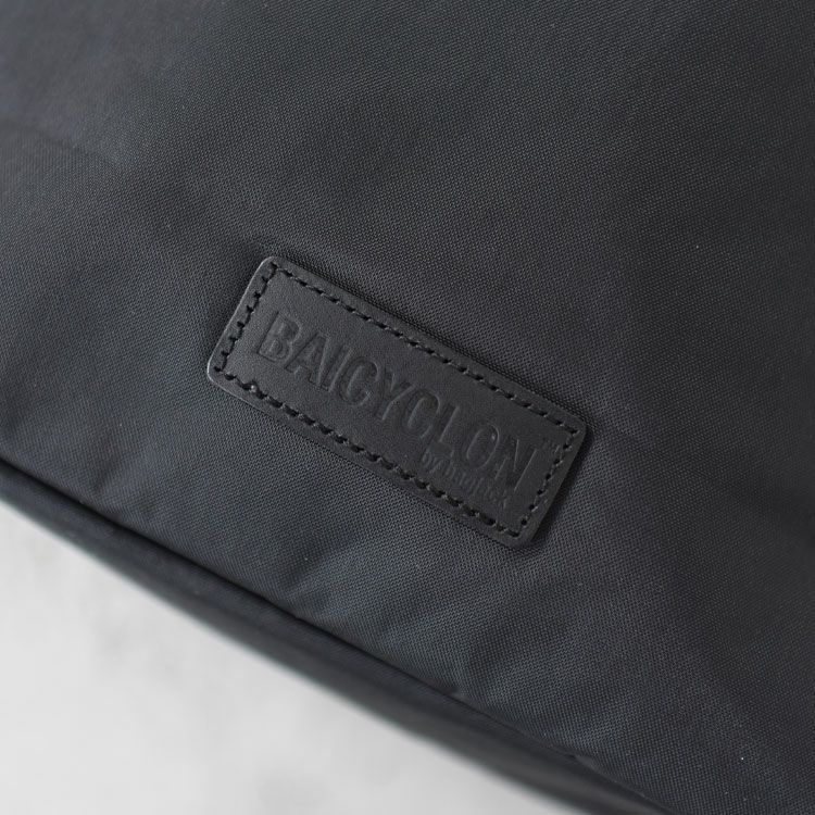 ONE SHOULDER BAG