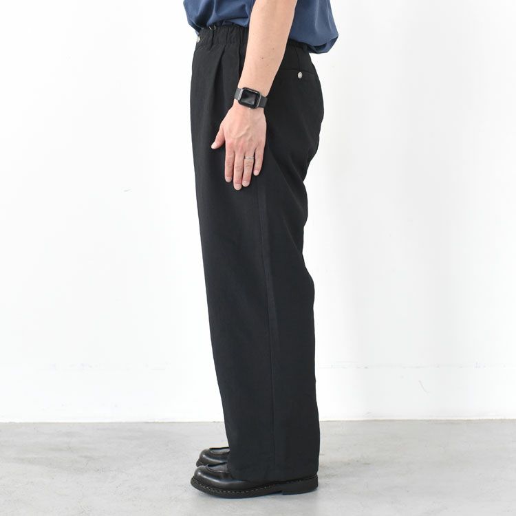 Field Slacks フィールドスラックス