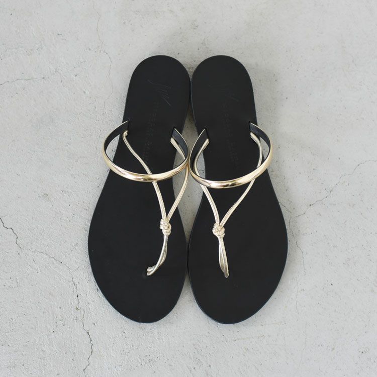 トングフラットサンダル