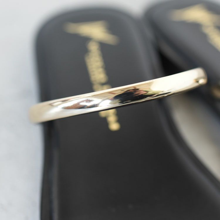 フィンガーフックフラットサンダル（スムースレザー）