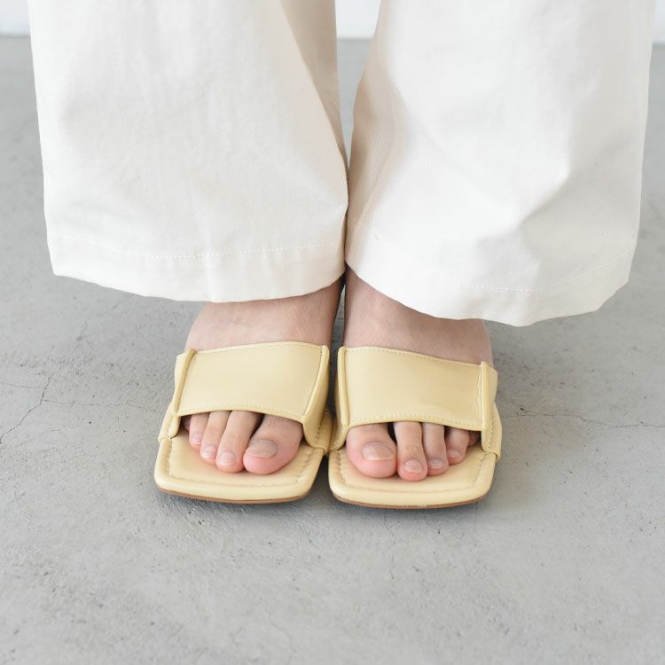 Square Ecoleather Sandals スクエア エコレザーサンダル