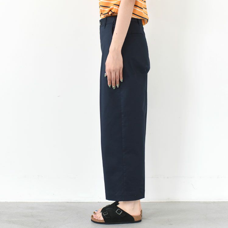 chino pants チノパンツ