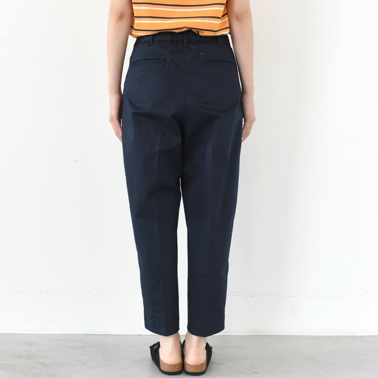 chino pants チノパンツ