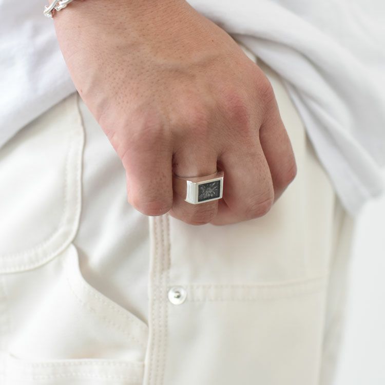 Signet Ring with Steel Gray Flower シグネットリングウィズスチールグレーフラワー