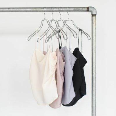 anuke/アンヌーク　フラワーシャーリングシャツ Typewriter Shirring Tops（Tシャツ/カットソー）｜anuke