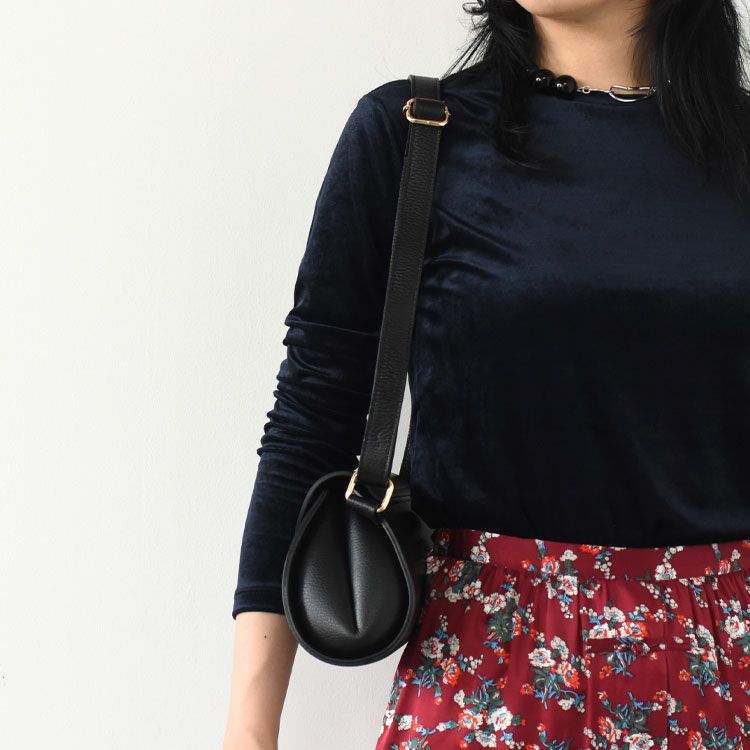 スクエアショルダーバッグ