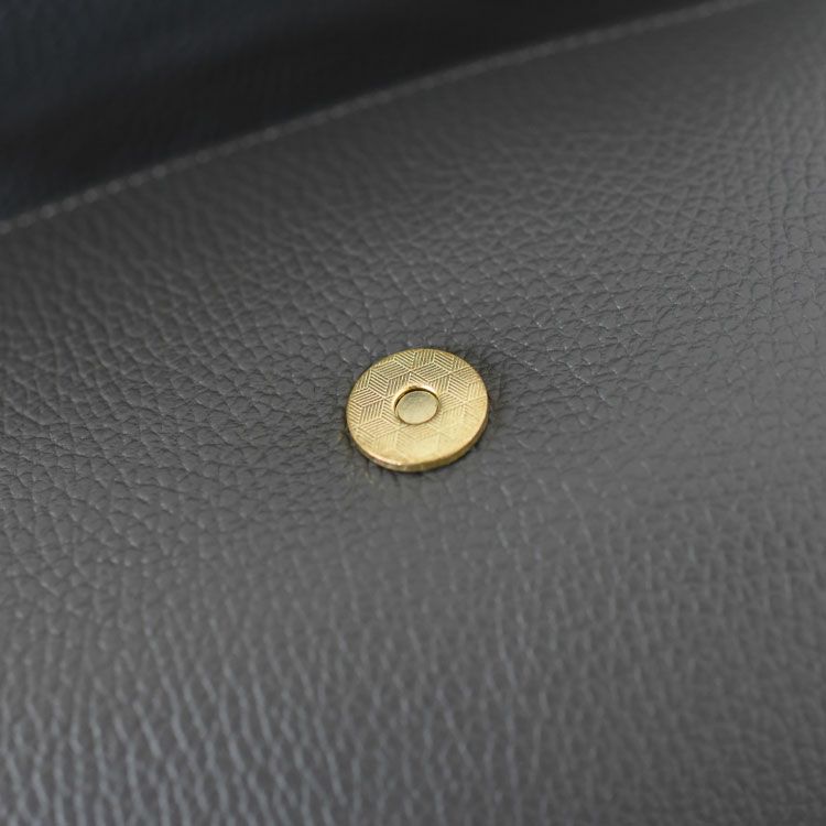 スクエアショルダーバッグ