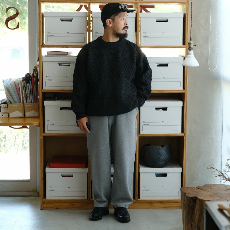 Crew Neck Sweater クルーネックセーター