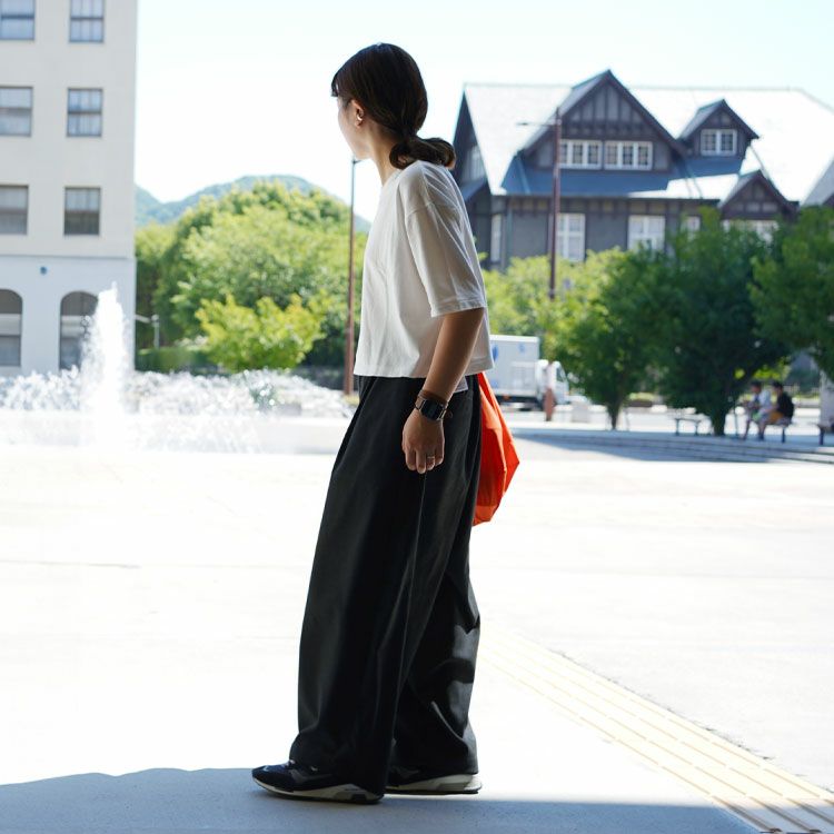 コットン トンプキンス ジャージー クロップド クルーネック 半袖 Tシャツ