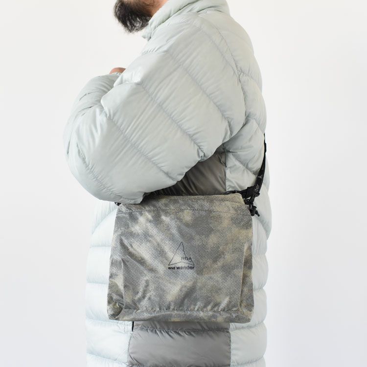 ROA x and wander sil printed sacoche  シルプリンテッドサコッシュ