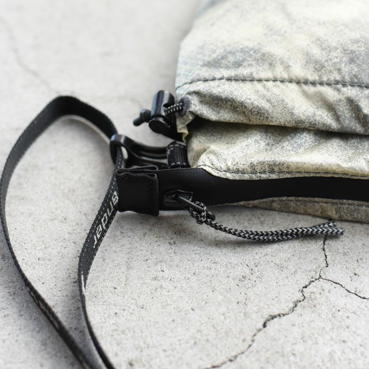 ROA x and wander sil printed sacoche  シルプリンテッドサコッシュ