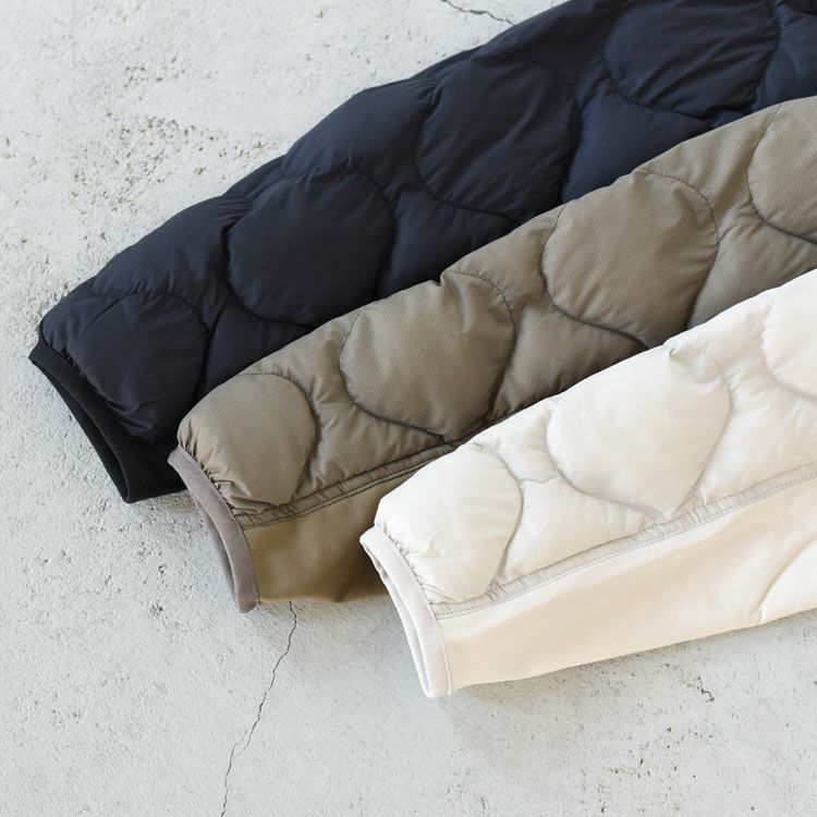 FREE RUN INSULATED JACKET フリーランインサレーテッドジャケット（ユニセックス）