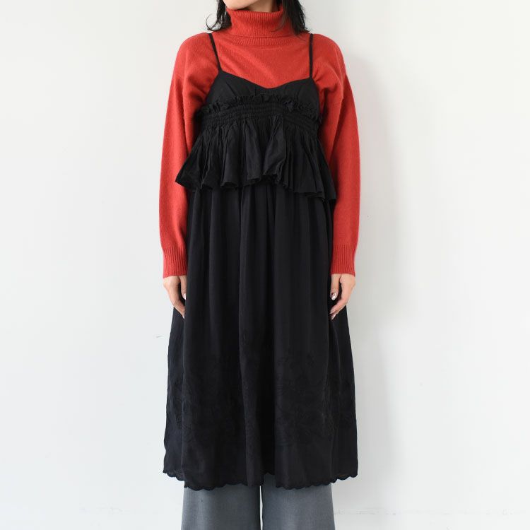 embroidery scallop cami dress エンブロイダリースカラップキャミドレス
