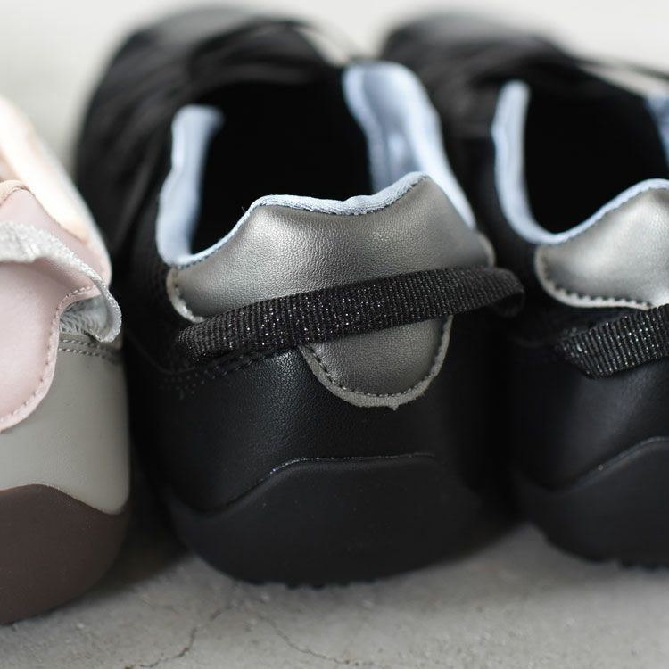 ZANE X-STRAP SNEAKERS ゼイン Xストラップスニーカー