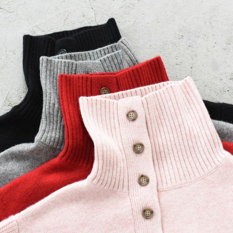 buttoned high-neck knit ボタンハイネックニット